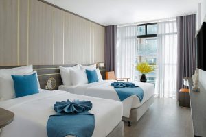 Room Senior Deluxe City View Detail